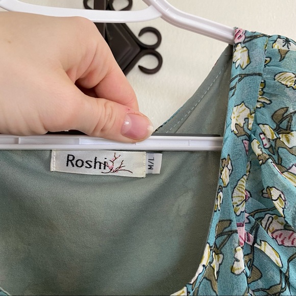 Floral Roshi Dress M/L - Picture 5 of 7